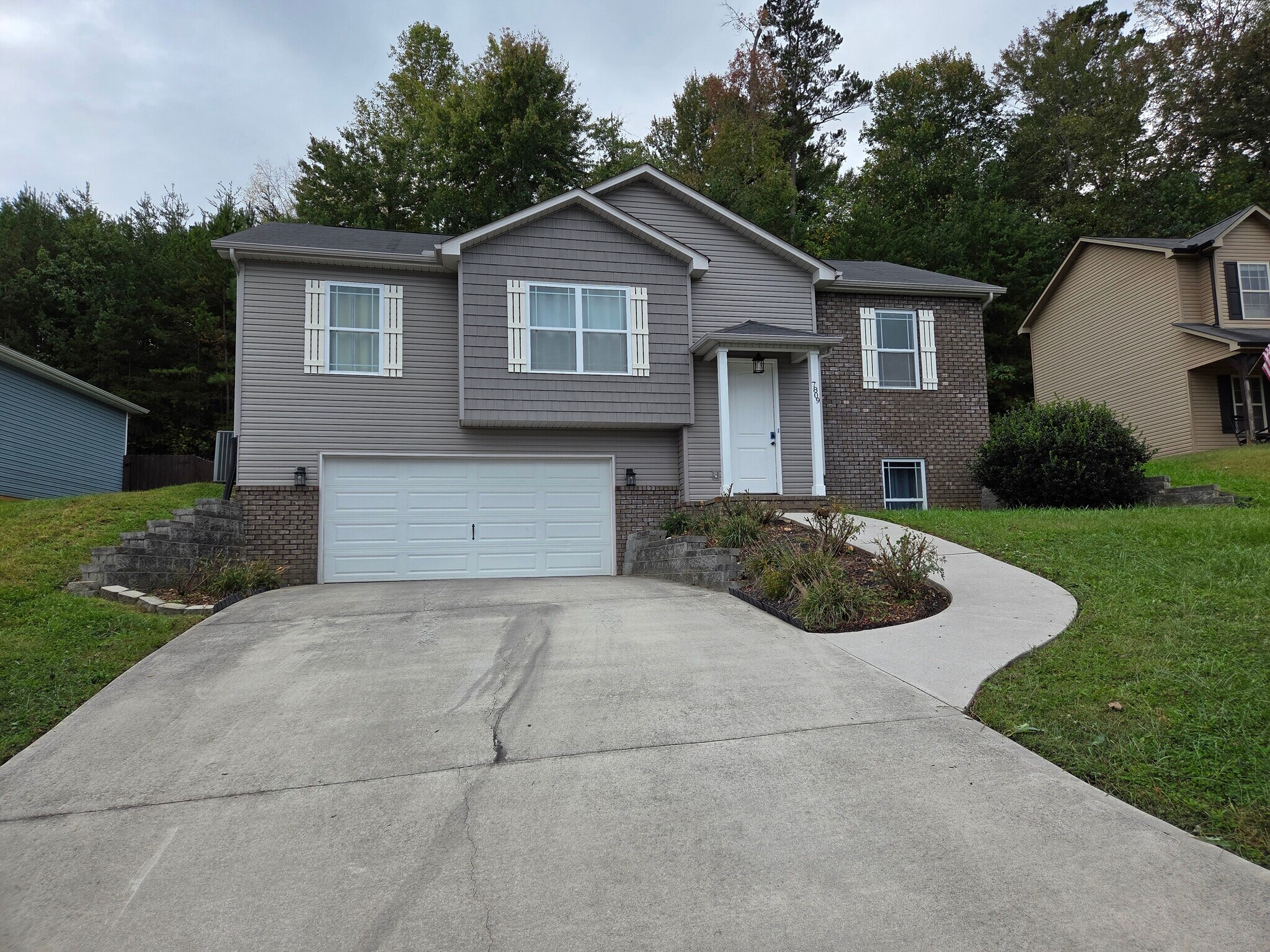 Building Photo - 7809 Elkton Ln