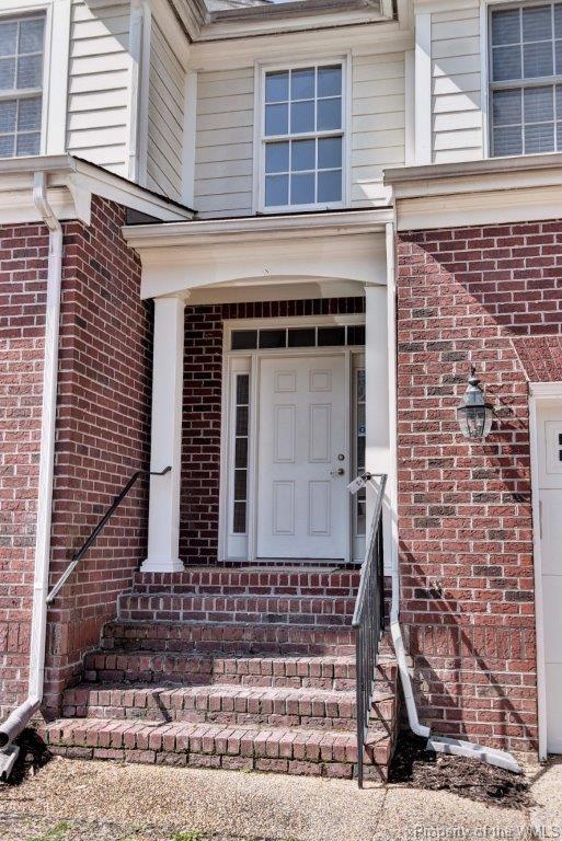 Building Photo - 104 Chanticleer Ct