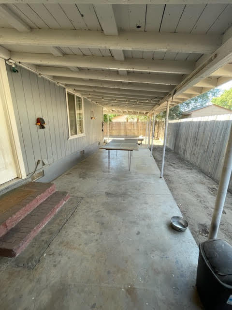 Building Photo - 14082 Hanford Armona Rd