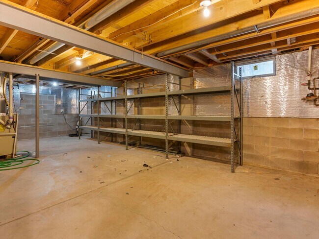 Building Photo - 7741 Sherridon Dr