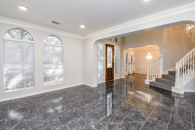 Building Photo - 2810 Grassy Knoll Ct