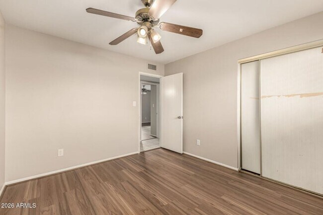 Building Photo - 4731 W Shaw Butte Dr