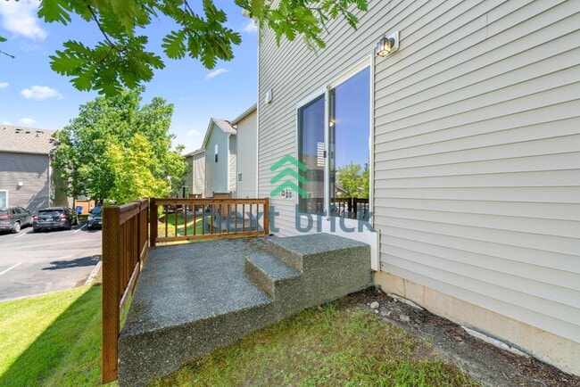 Building Photo - Charming Detached Cottage in Snoqualmie Ridge - Award Winning Schools!
