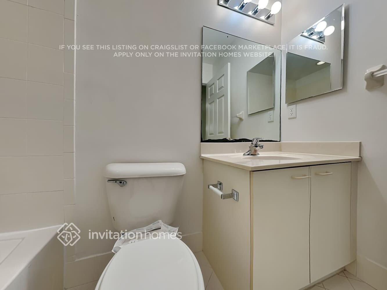 Building Photo - 4720 SW 163rd Ave