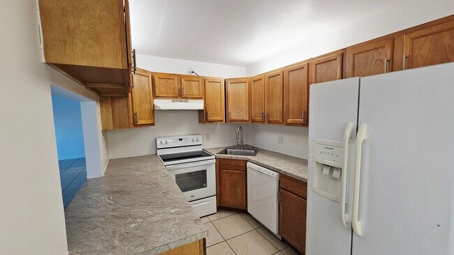 Building Photo - 1001 Green Pine Blvd