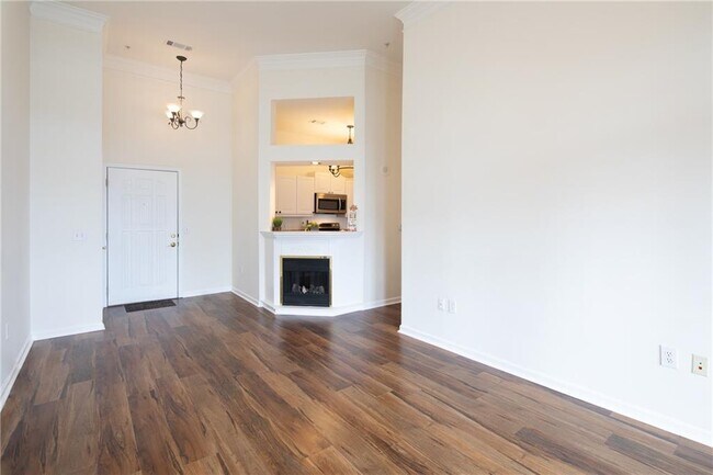 Building Photo - 3334 Peachtree Rd NE