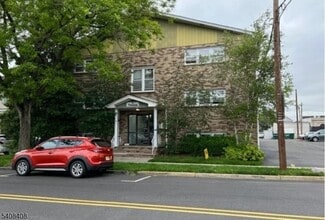 Building Photo - 28 W Elizabeth Ave