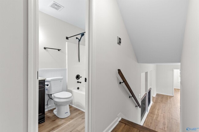 Building Photo - 285 Ruby Dr