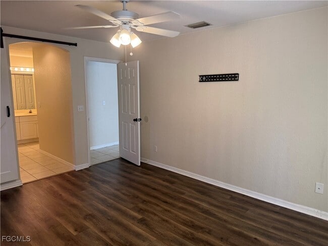 Building Photo - 2018 SW 30th St