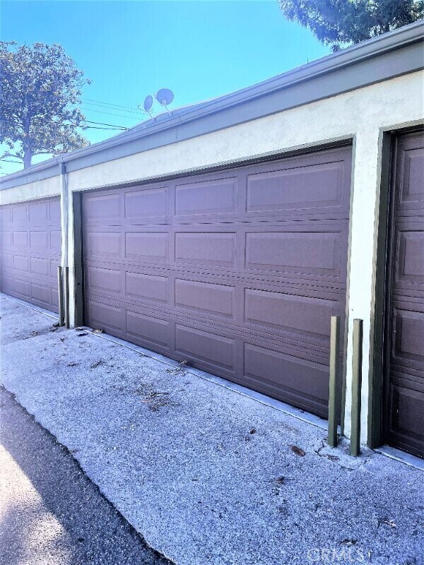 Building Photo - 142 S Princeton Ave