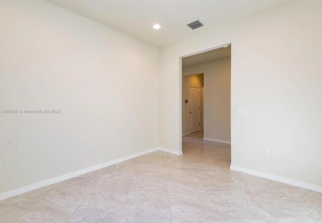 Building Photo - 8196 Hanoverian Dr