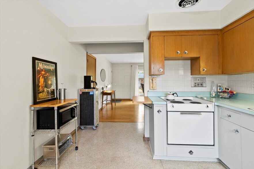 Building Photo - 426 E Ohio Ave