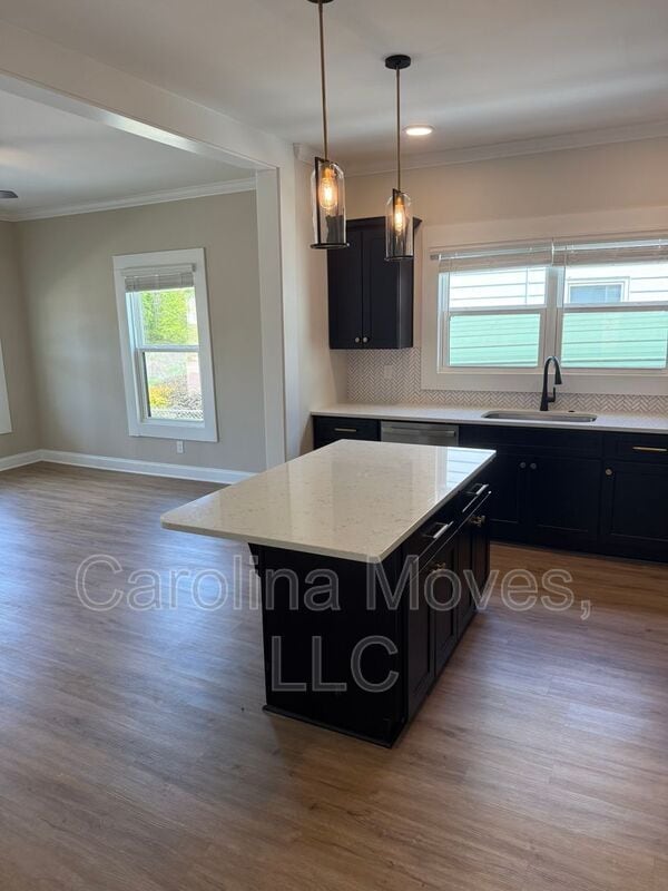 Building Photo - 50 Hutchins St