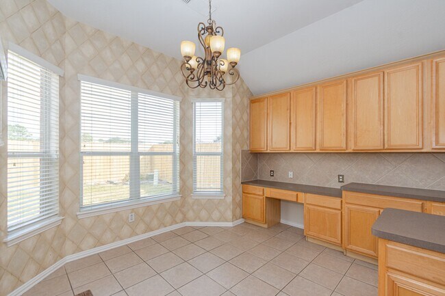 Building Photo - 4319 Dow Way