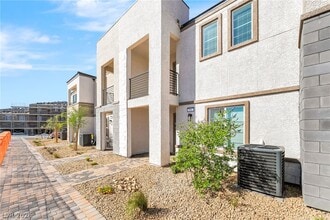 Building Photo - 351 Cymbal Pl
