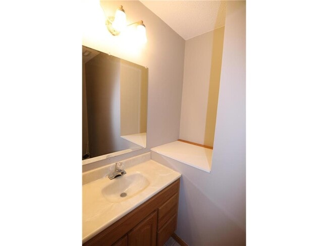 Building Photo - 9476 Talon Ct