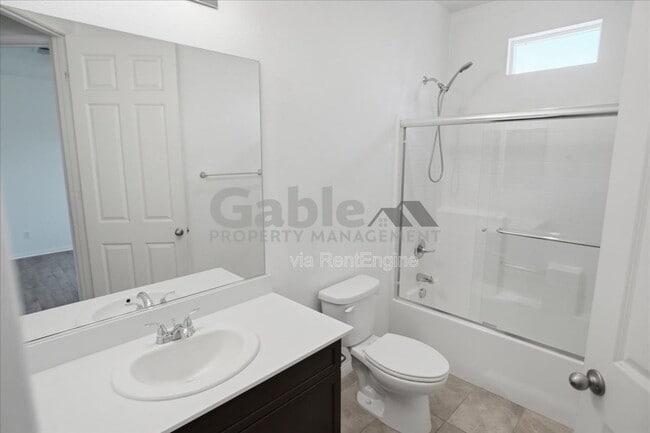 Building Photo - 14854 Nordhoff St