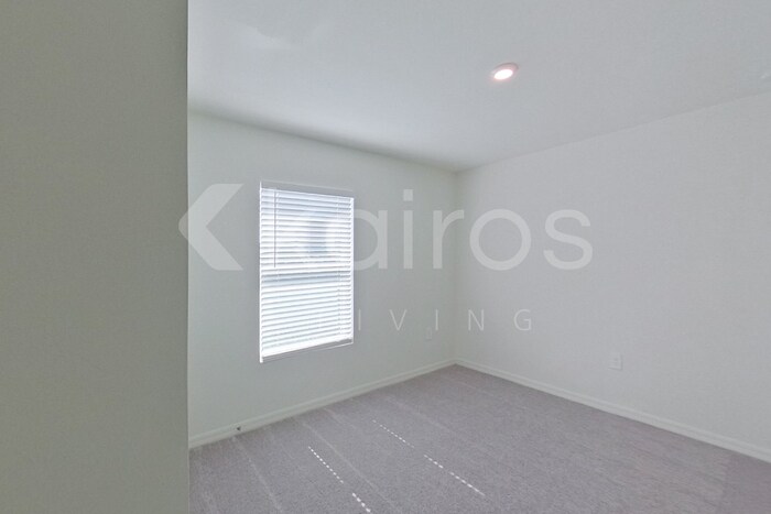 Building Photo - 4020 Garden Blvd