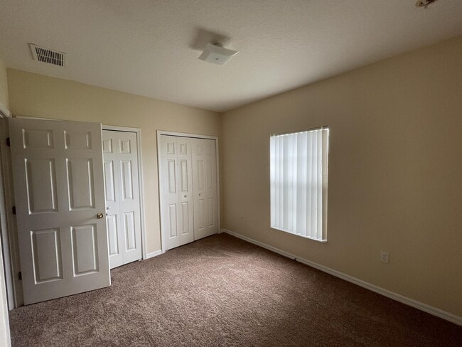 Building Photo - 935 Cumberland Dr