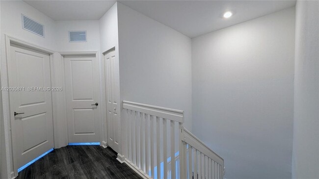 Building Photo - 11811 SW 247th Ter