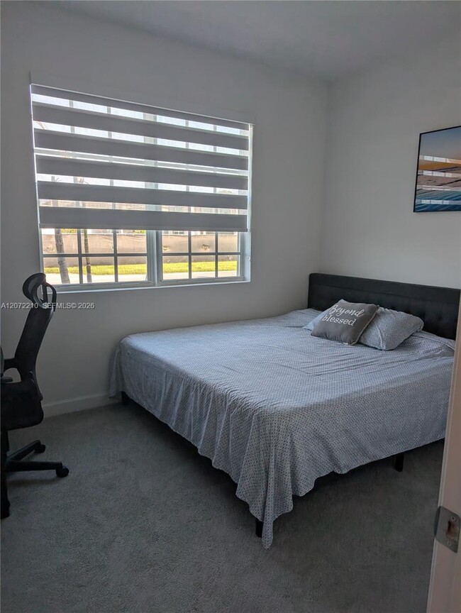 Building Photo - 10607 SW Orana Dr