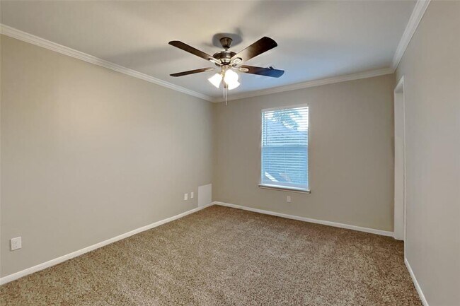 Building Photo - 25830 Richards Rd