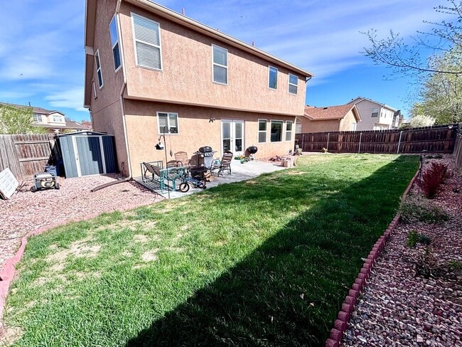 Building Photo - Spacious 3 Bed / 3 Bath Home Near Peterson Space Force Base