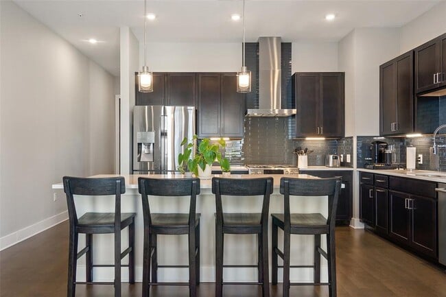 Building Photo - 4501 Jackson Ave