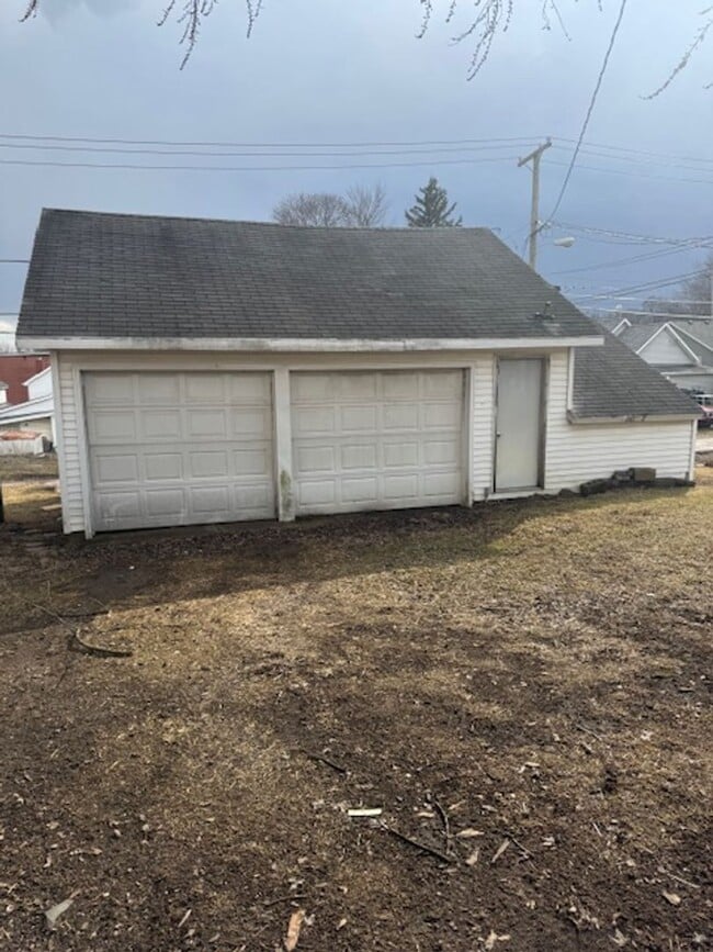 Building Photo - 1637 Howell St