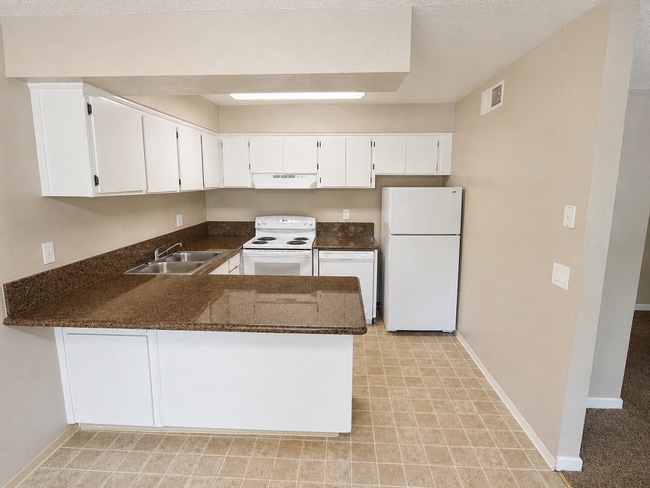 Interior Photo - Eastwood Gardens