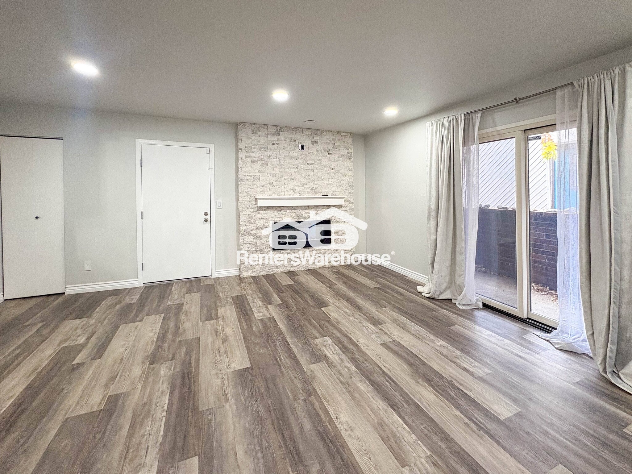 Building Photo - 12073 E Harvard Ave