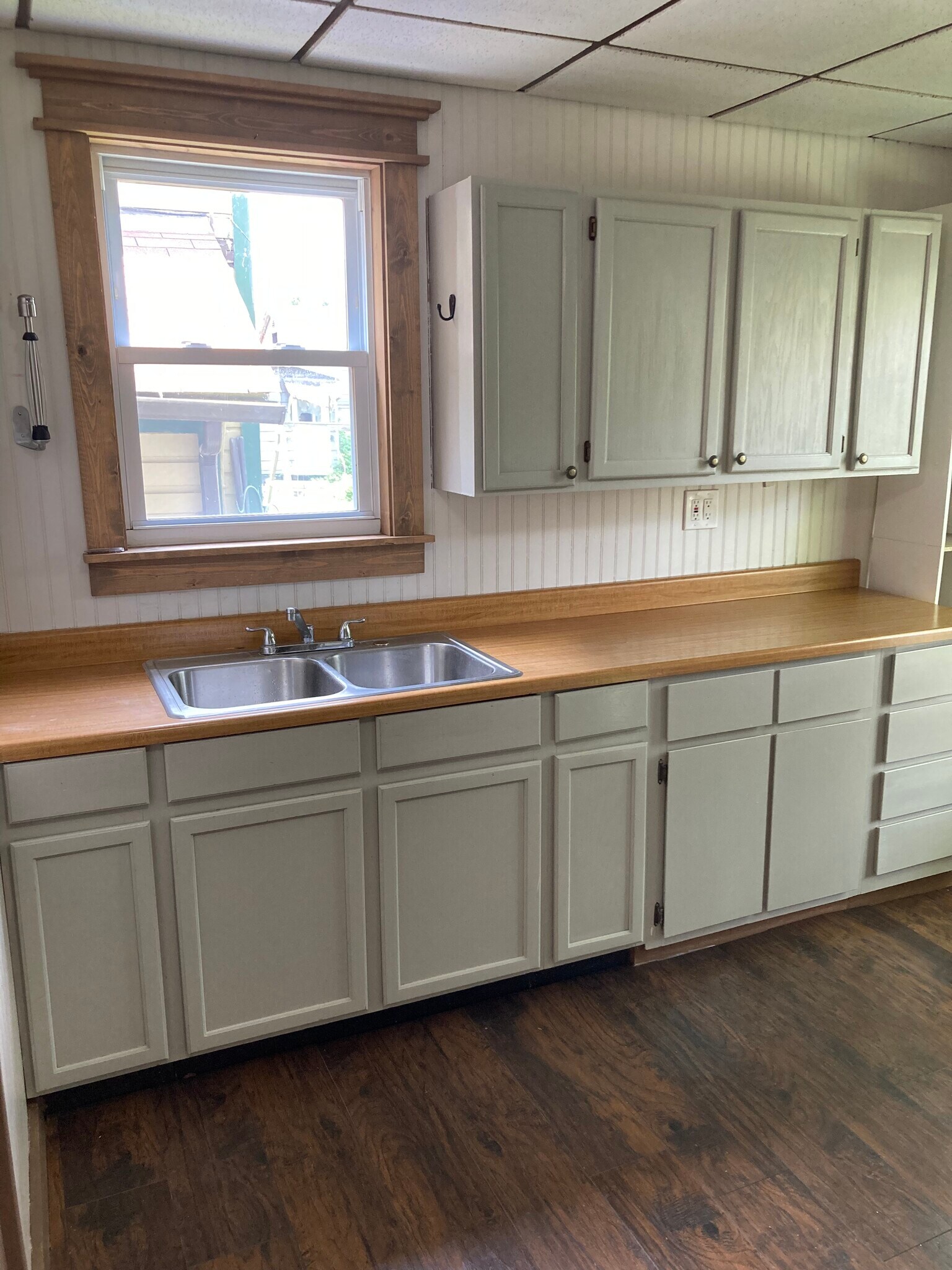 Building Photo - 1320 Otter St