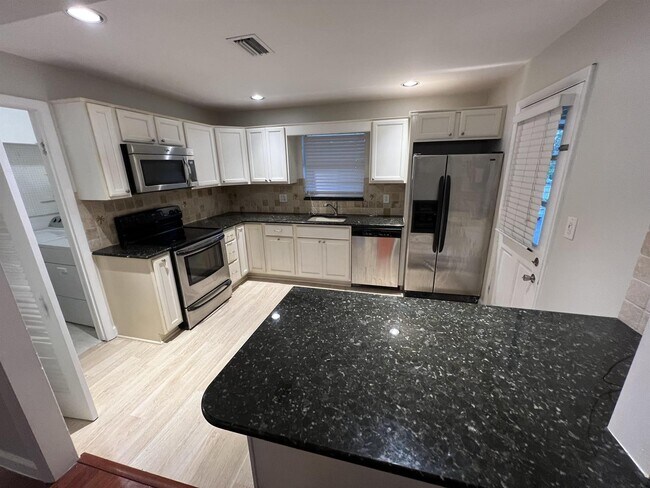 Building Photo - 10789 N Military Trl