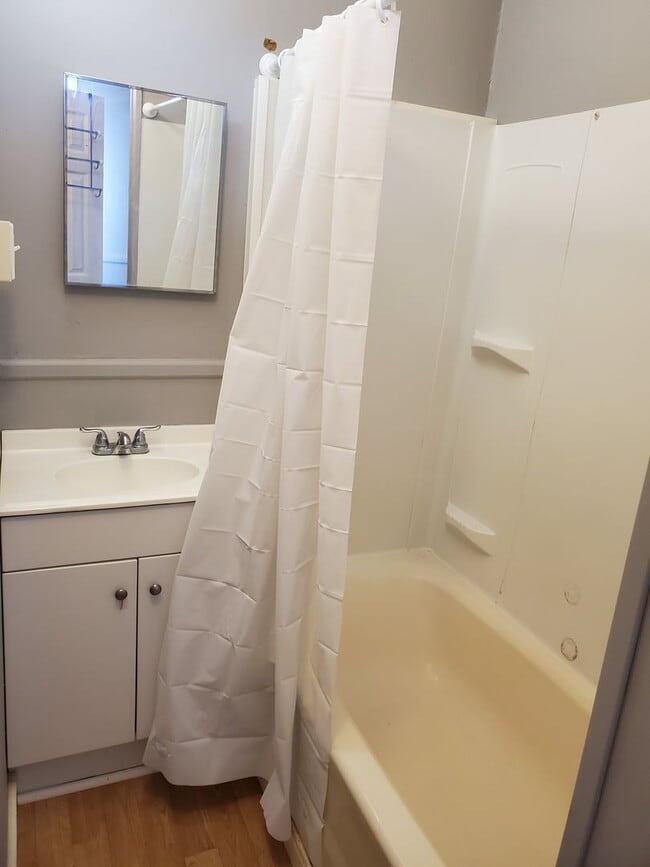 Building Photo - Cozy 2 Bedroom in Lancaster City