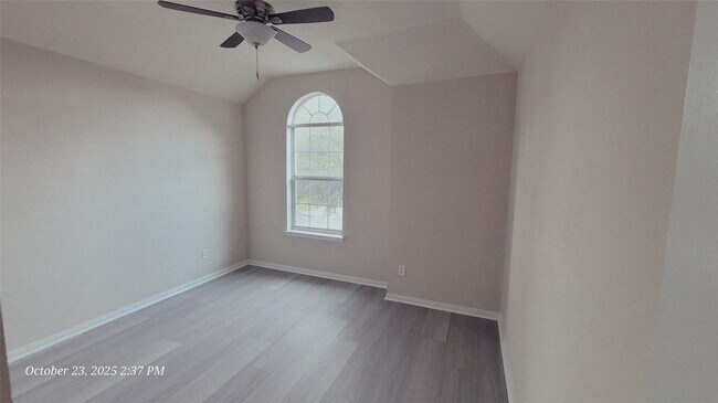 Building Photo - 2906 Humble Dr