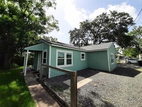 Building Photo - 7607 Moss Rose St