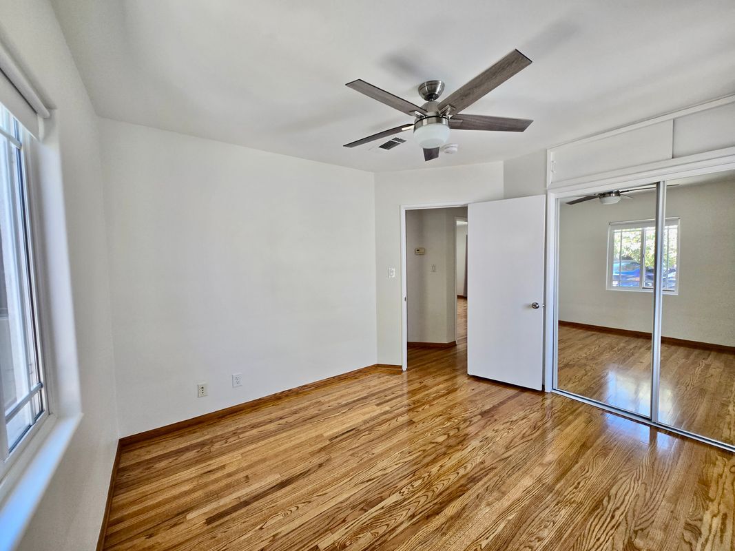 Building Photo - 11522 Laurel Canyon Blvd