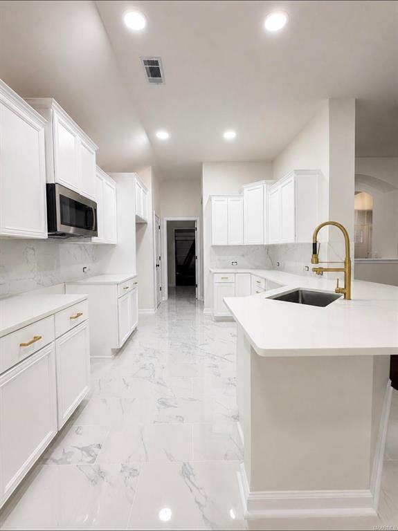 Building Photo - 705 Evanwood Dr