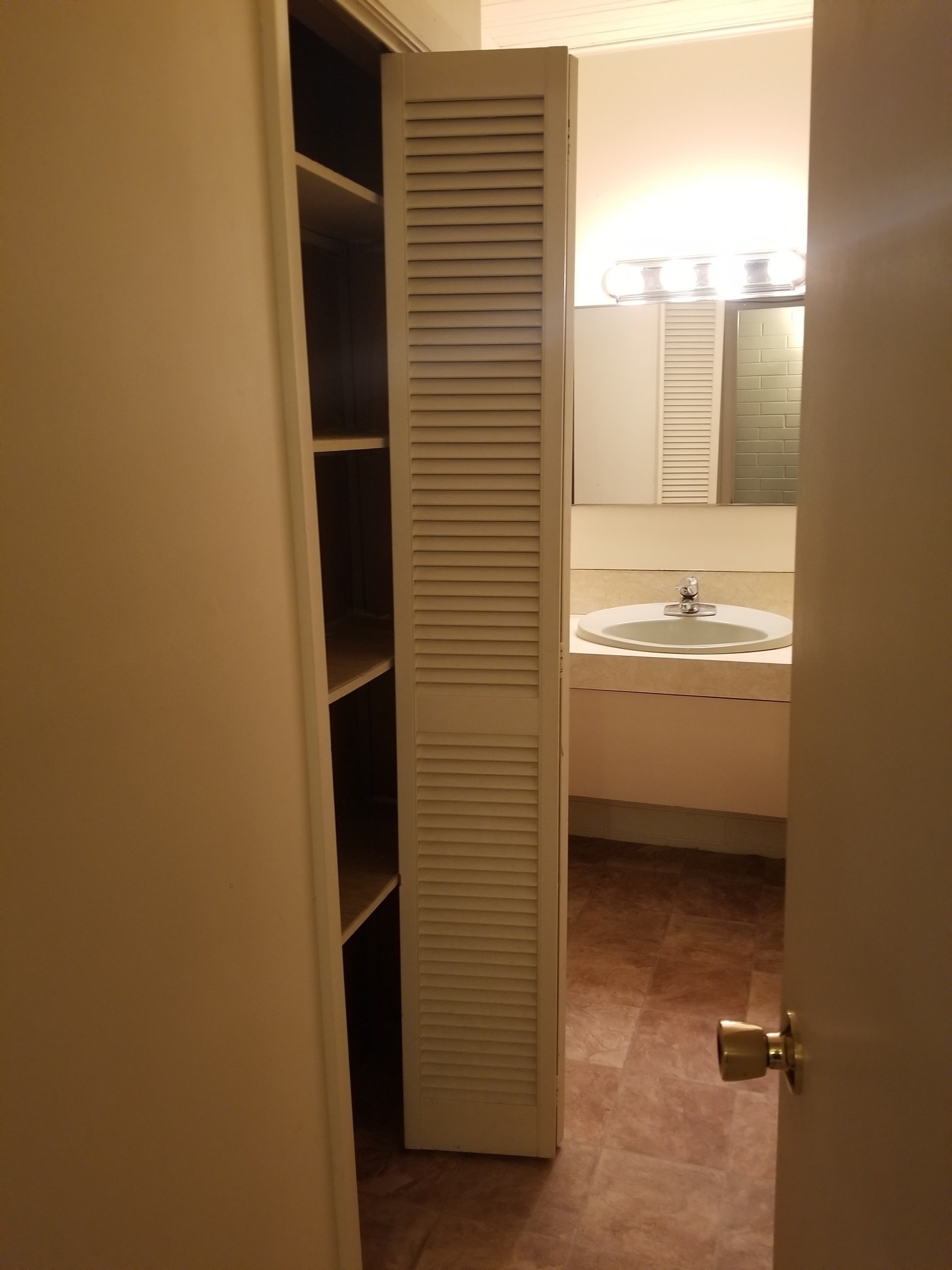 Building Photo - 2740 University Ave