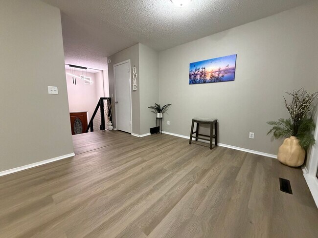 Building Photo - 246-248 Grand Blvd.