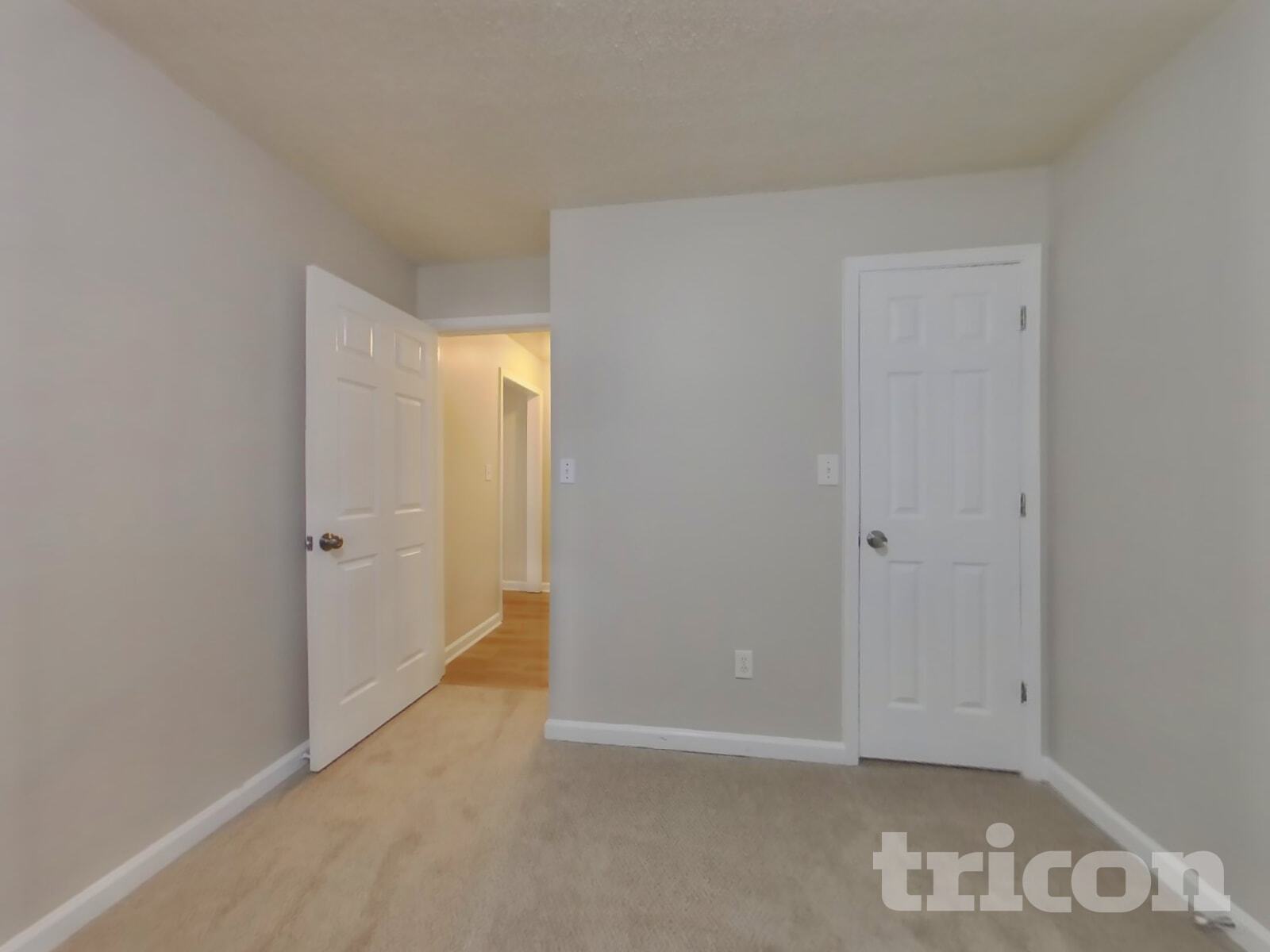 Building Photo - 3350 Slate Dr