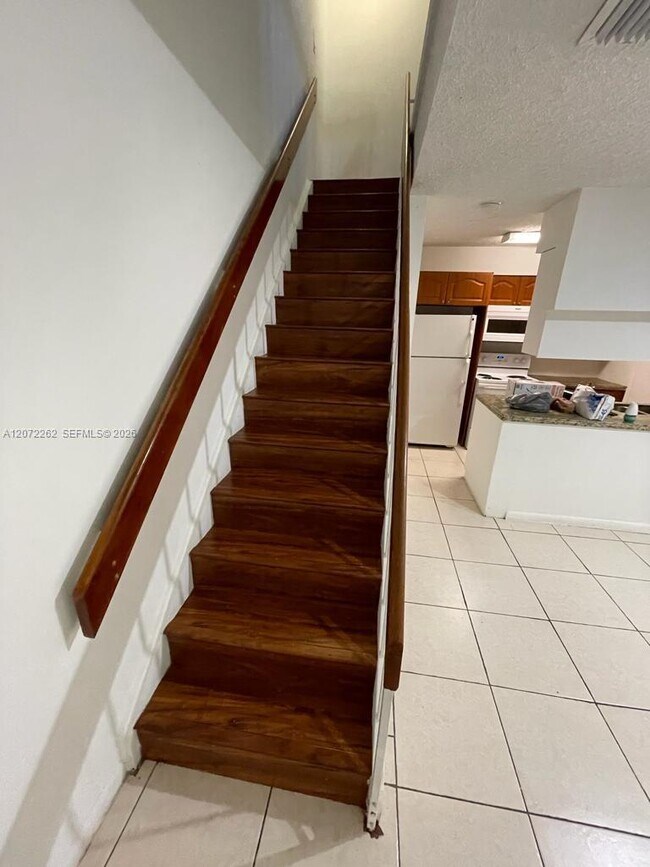 Building Photo - 17515 NW 67th Ct