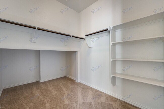 Building Photo - 1516 Abby Creek Dr