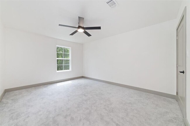 Building Photo - 11931 S Red Cedar Cir