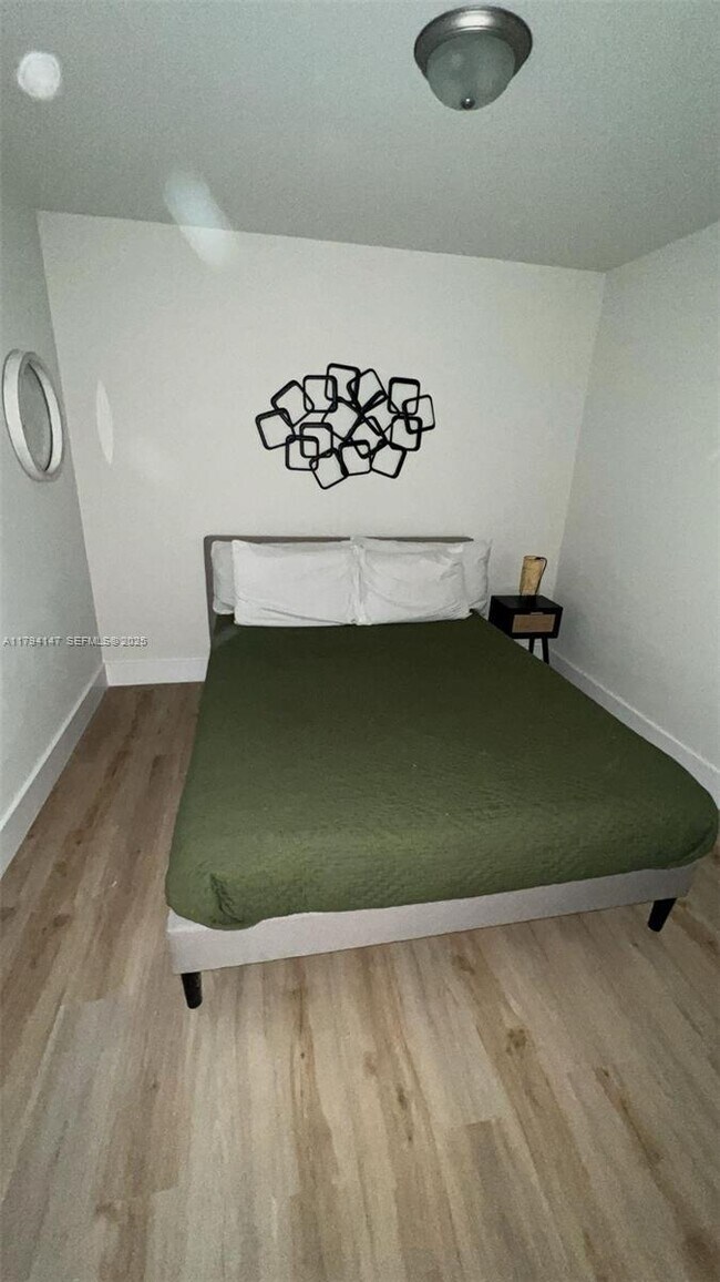 Building Photo - 1244 NW 32nd St