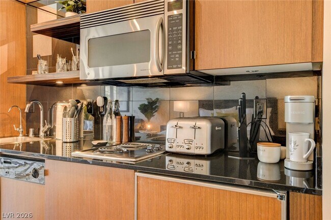 Building Photo - 29 Montelago Blvd