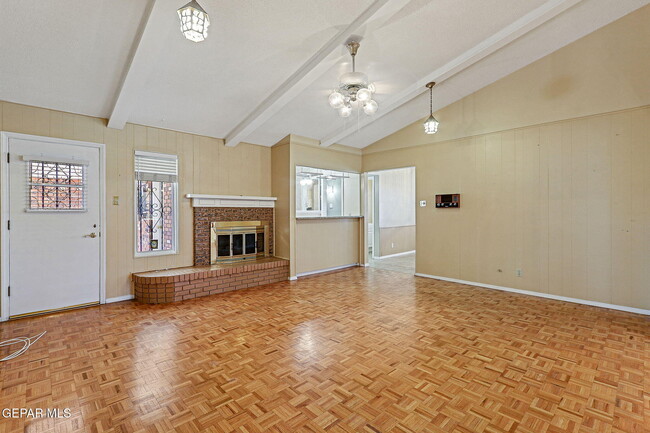 Building Photo - 9000 McCabe Dr