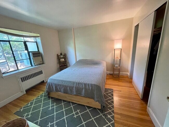 Building Photo - 110 Evans Rd