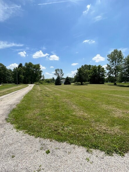 Building Photo - 17200 OH-739