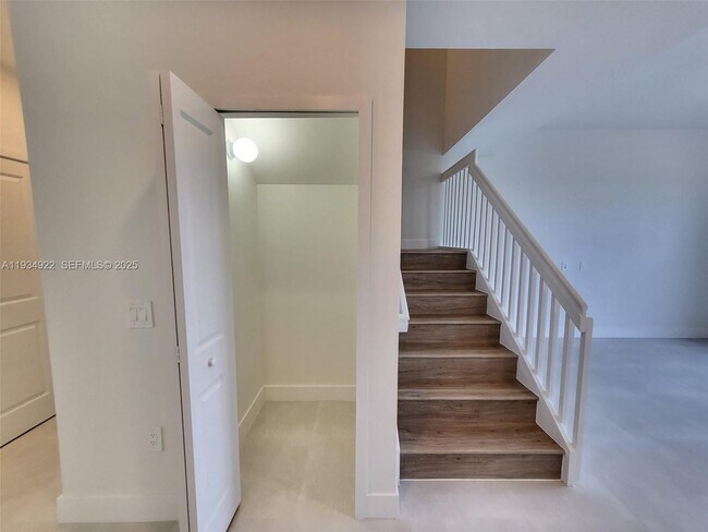 Building Photo - 19011 SW 344th Ter